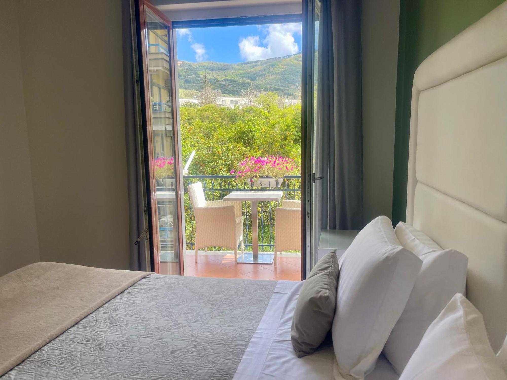 Bougainvillea Relais Sorrento Exterior foto